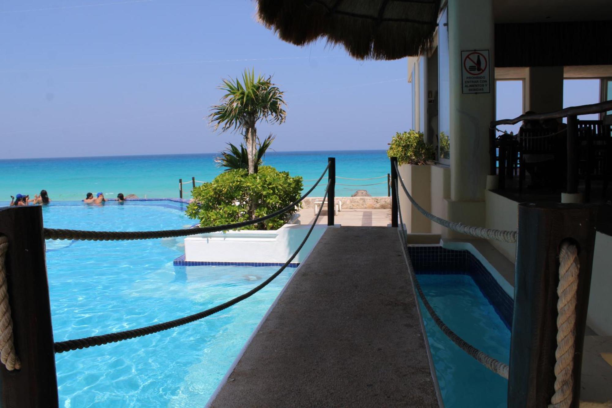 Bsea Cancun Plaza Hotel Экстерьер фото