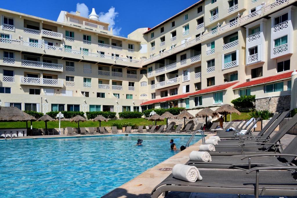 Bsea Cancun Plaza Hotel Экстерьер фото